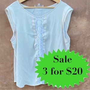 Ann Taylor LOFT top blouse lace trim pleated cap sleeve flutter womens XXL cream